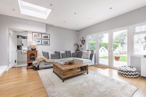 32 Addison Road, Caterham, CR3 5LR