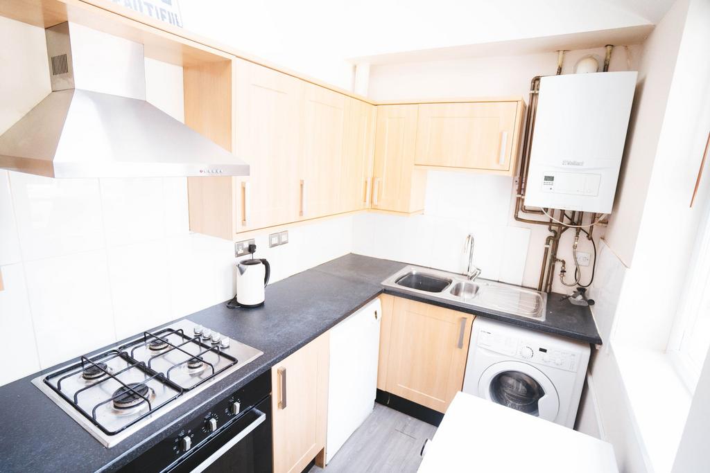 House in Sheffield, Sharrow, South Yorkshire - More