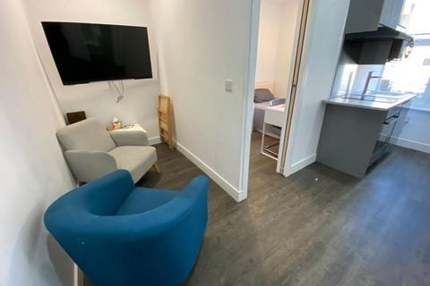 2 bedroom flat to rent, Flat 2 313a Ecclesall Road, Ecclesall