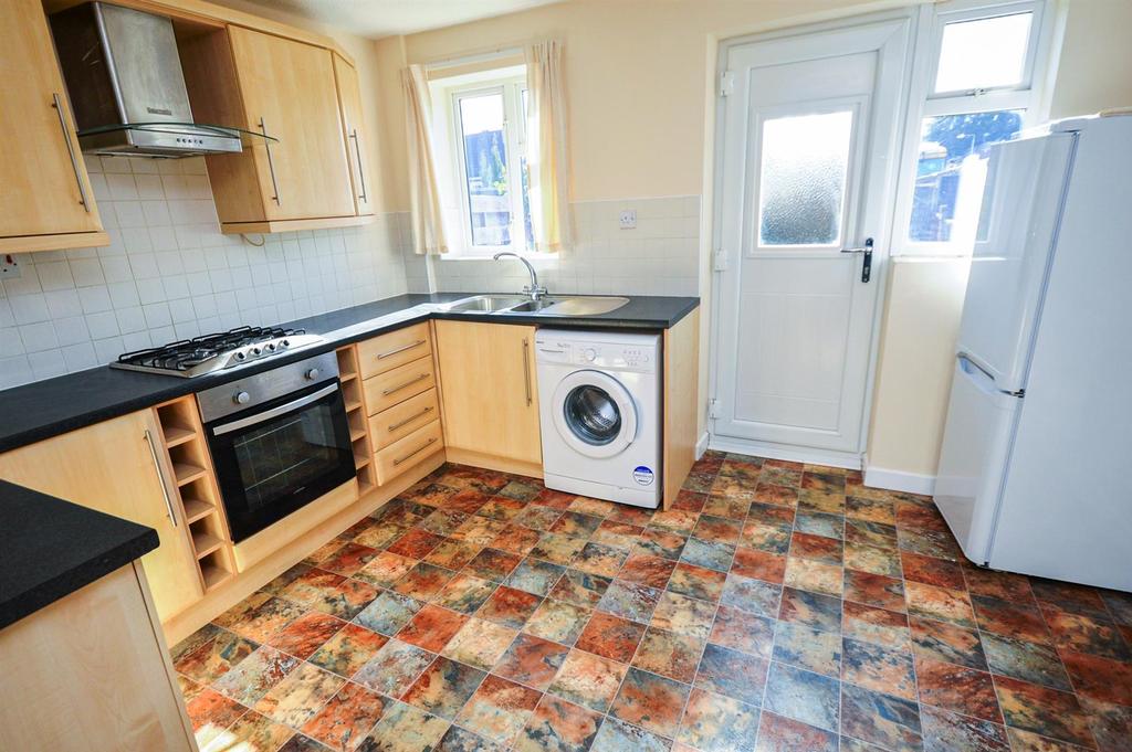 Northwold Avenue West Bridgford... 2 bed townhouse £795 pcm (£183 pw)