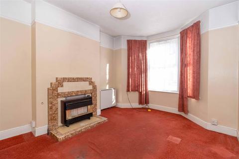 16 Queen Street, Worthing, BN14 7BJ