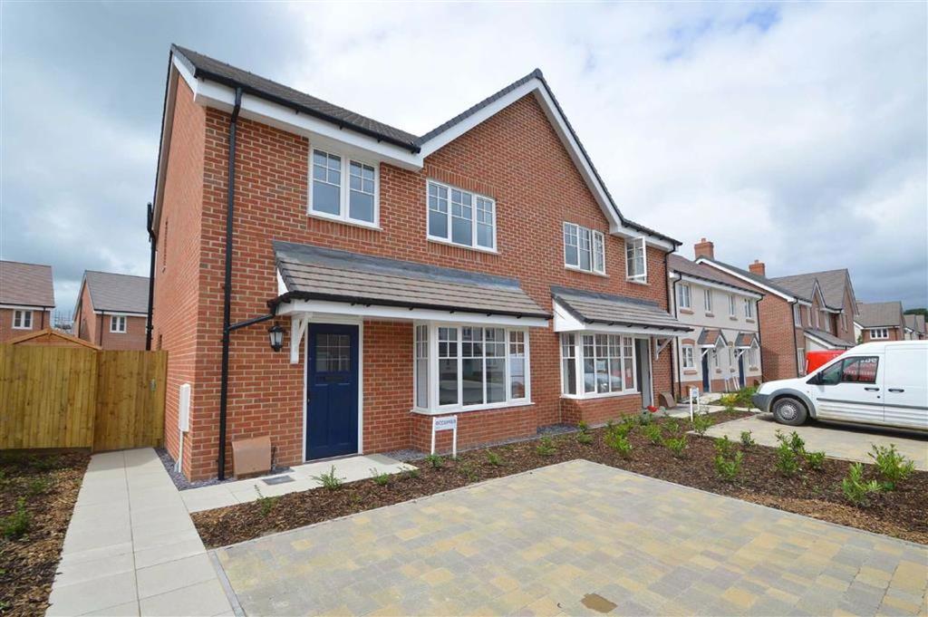 Mercers Lane, Sweetlake Meadow, Shrewsbury 3 bed semidetached house