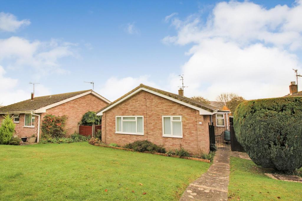 Glynfield Rise, Ebley, Stroud 2 bed detached bungalow £320,000