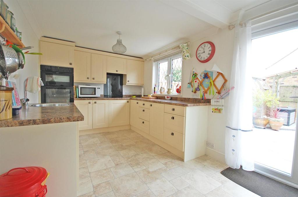 Kitchen.jpg