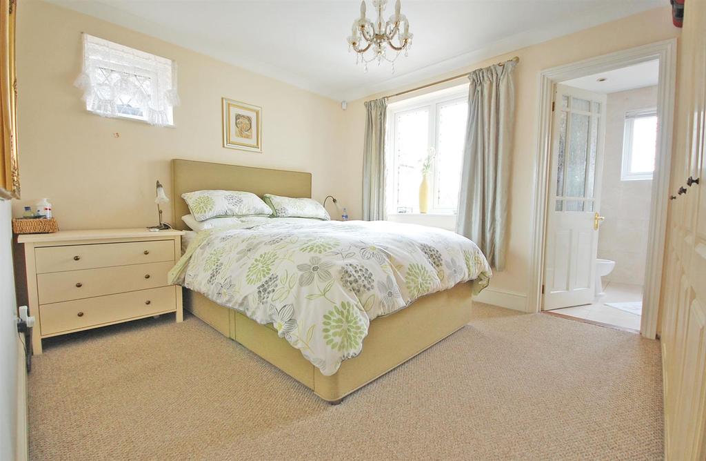 Master bedroom.jpg
