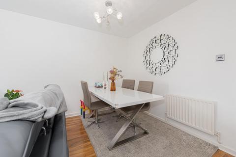 13 Chiltern Close, Worcester Park, KT4 8LW
