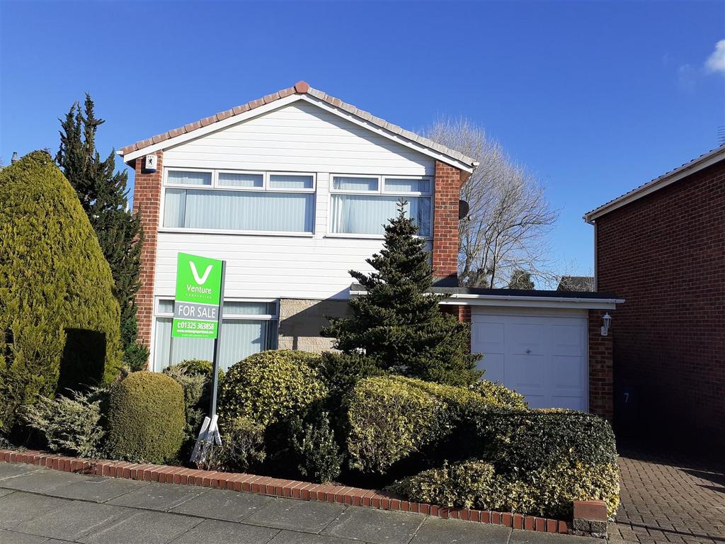 Clare Avenue, Darlington 3 bed detached house £260,000