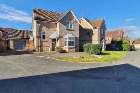 3 Wainwright Gardens, Great Blakenham, Ipswich, IP6 0NN