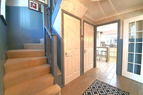 3 Wainwright Gardens, Great Blakenham, Ipswich, IP6 0NN