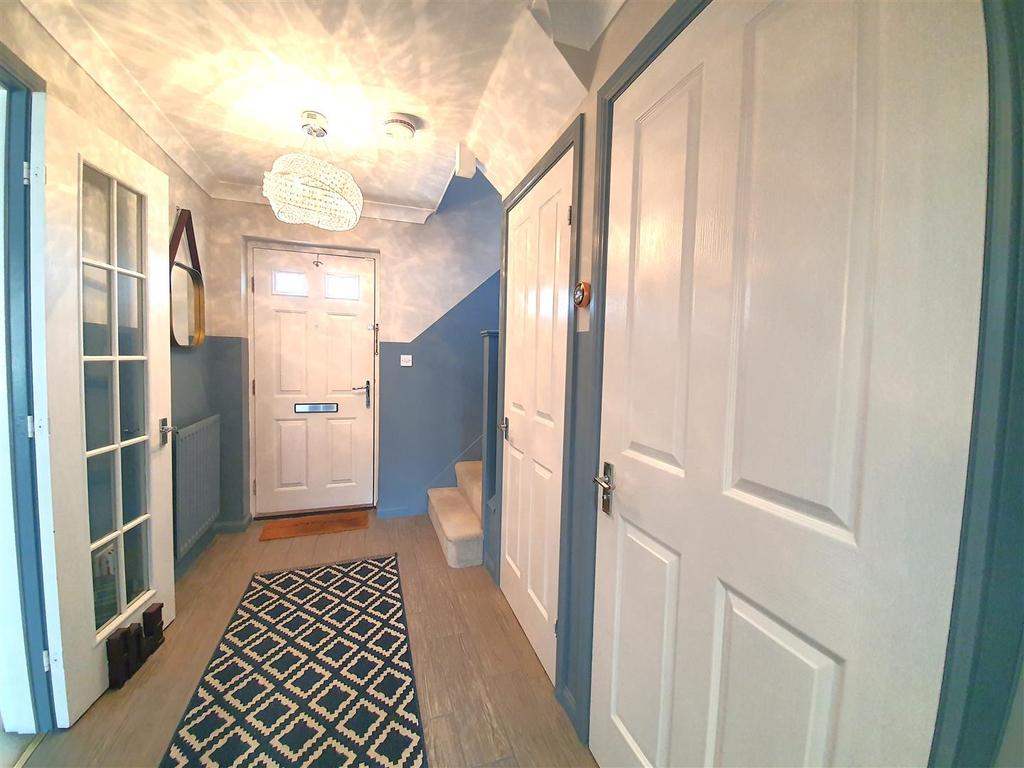 Hallway.1.jpg