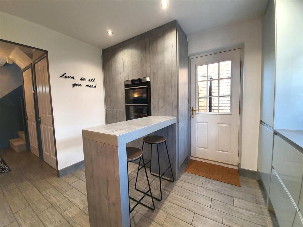 Kitchen.1.jpg