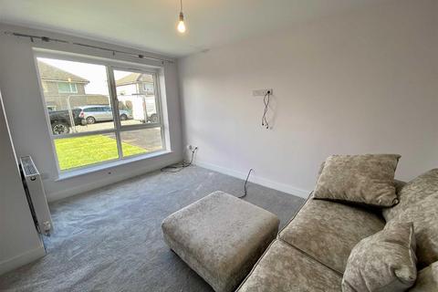3 bedroom semi-detached house for sale, Off Brighouse/Denholme Road, Queensbury