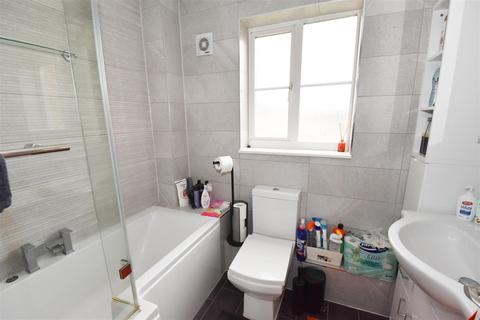 23 Amcotes Place, Chelmsford, CM2 9HZ