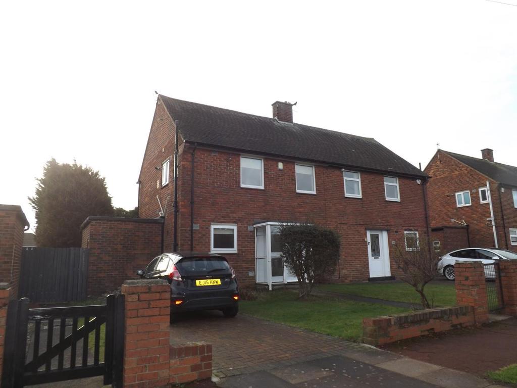 Angerton Avenue, North Shields 2 bed semidetached house £850 pcm (£