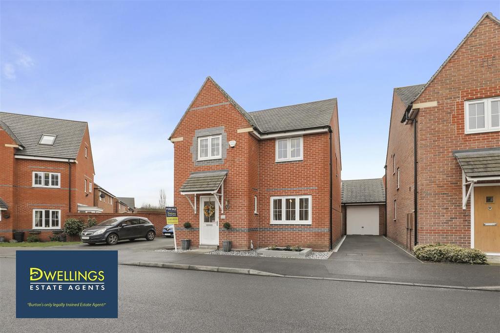 Edinburgh Road, Church Gresley... 4 bed detached house £280,000
