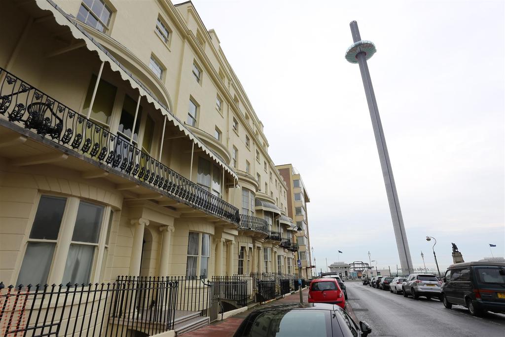 Regency Square, Brighton 1 bed flat £1,200 pcm (£277 pw)