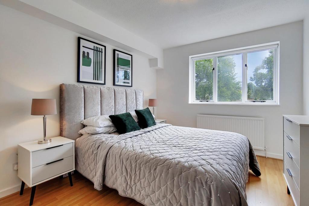 4 Master Bedroom-1.jpg