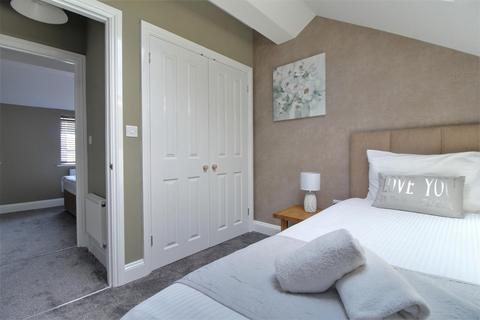 Flat 4, 25 Brunswick Square, Gloucester, GL1 1UN