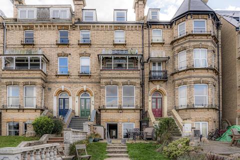 Basement Flat, 39 Central Parade, Herne Bay, CT6 5HZ
