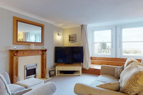 Basement Flat, 39 Central Parade, Herne Bay, CT6 5HZ