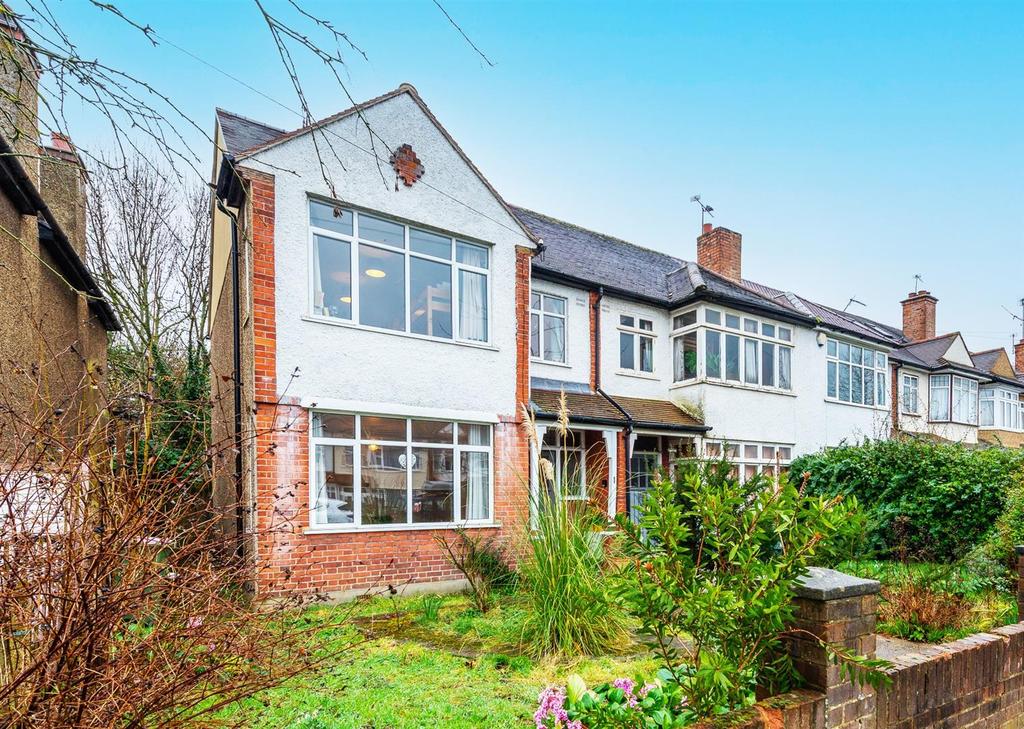 Queen Anne Avenue, Bromley, BR2 4 bed end of terrace house £650,000