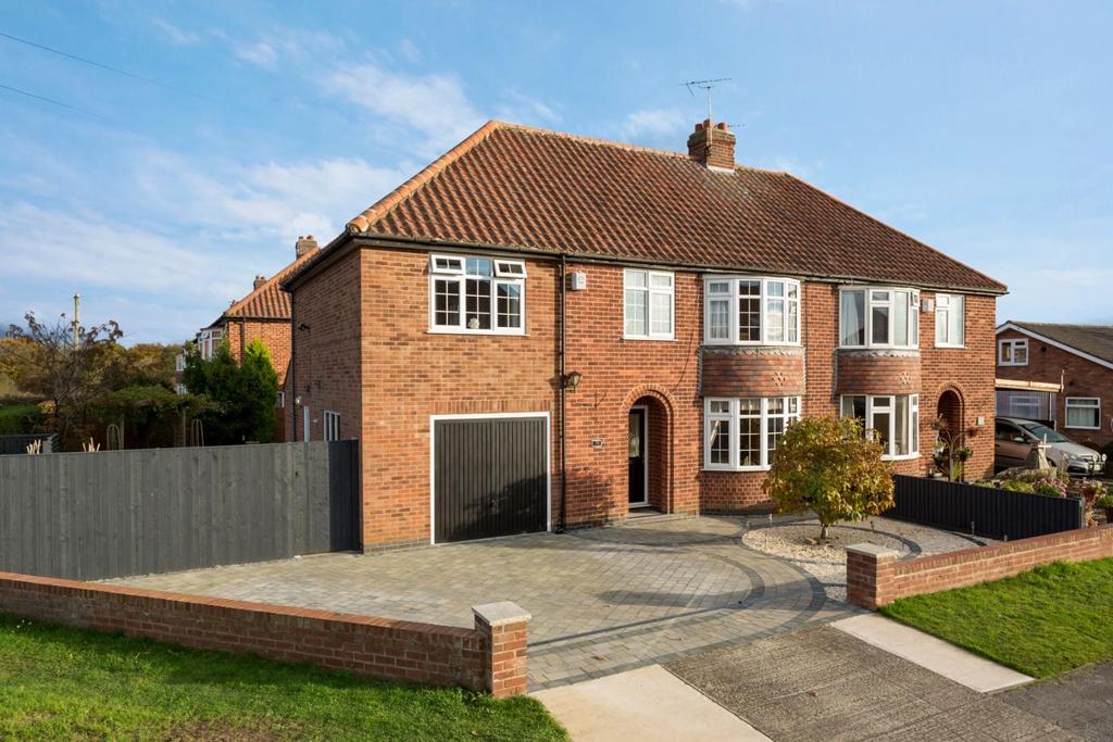 Broome Close, Huntington, York 4 bed semidetached house £425,000