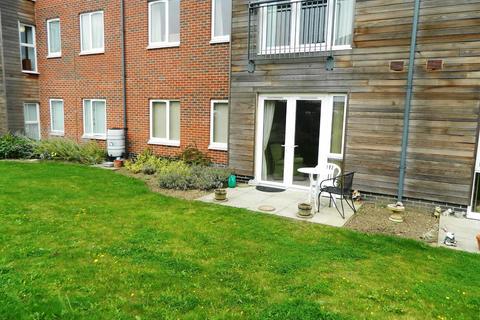 2 bedroom retirement property for sale - The Pines, Forest Close, Slough