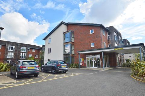 2 bedroom retirement property for sale - The Pines, Forest Close, Slough