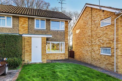 26 Greenacres, Oxted, RH8 0PB