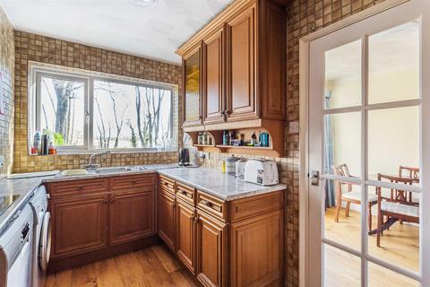 26 Greenacres, Oxted, RH8 0PB