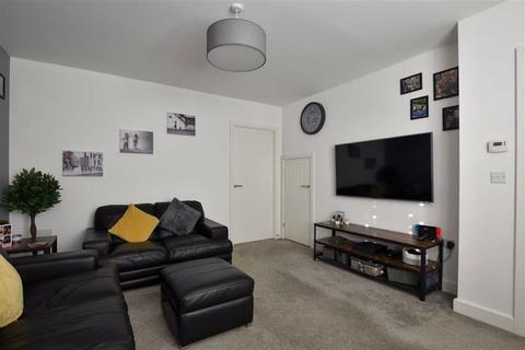 6 Highwayman Close, Boughton, Northampton, NN2 8FQ