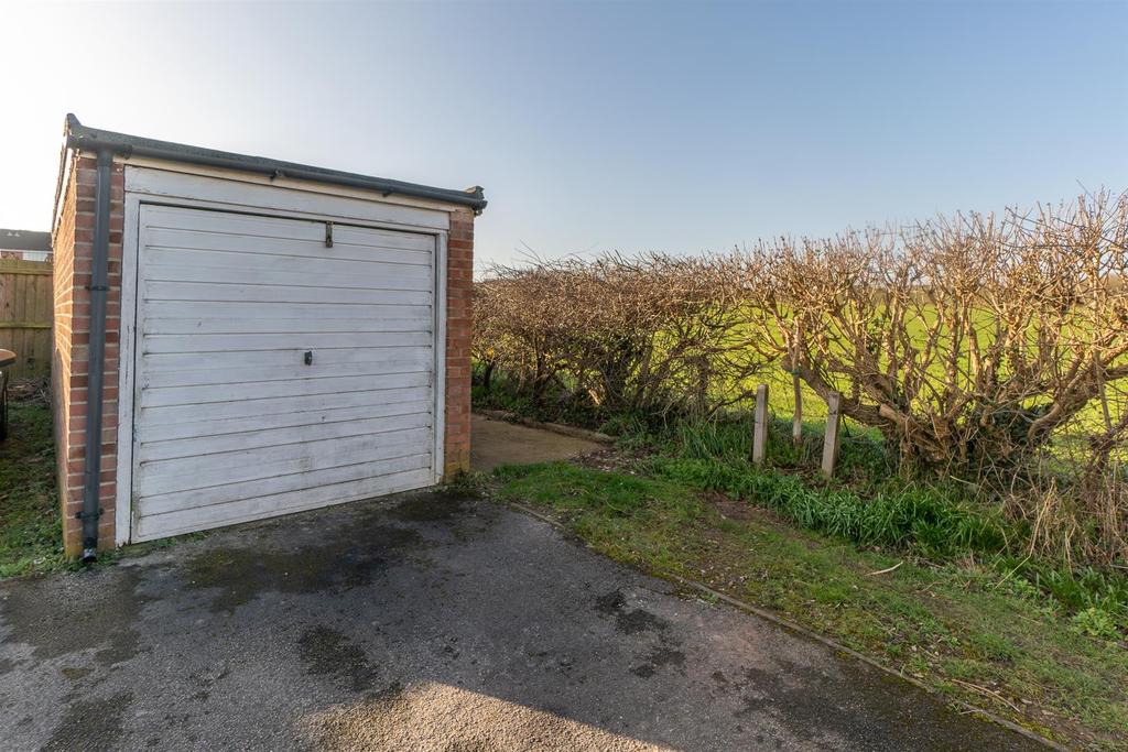 Single Garage