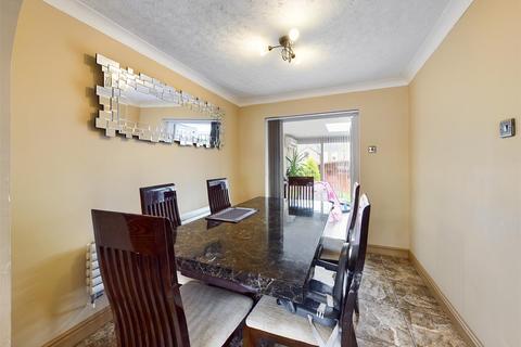 7 Chartwell Close, Rochester, ME2 4RJ