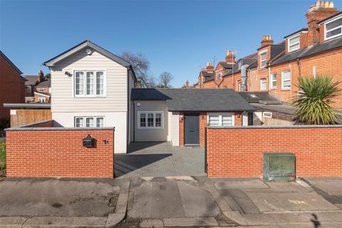 2 bedroom detached house for sale - Shaftesbury Road, Reading