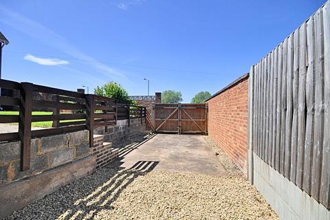 1 Borrowdale Drive, Warndon, Worcester, WR4 9HW