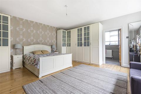 Chesterfield Windmill Lane, Barnet, EN5 3HX