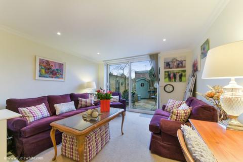 5 Rye Walk, London, SW15 6HR