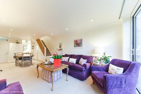 5 Rye Walk, London, SW15 6HR