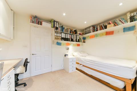 5 Rye Walk, London, SW15 6HR