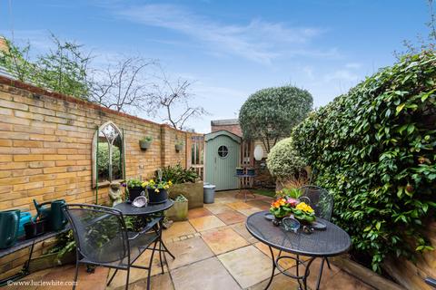 5 Rye Walk, London, SW15 6HR