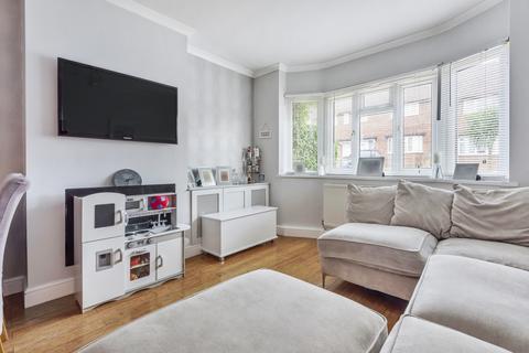 31 Crockham Way, London, SE9 3HD