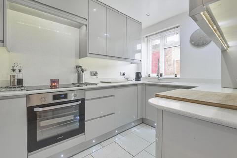 31 Crockham Way, London, SE9 3HD