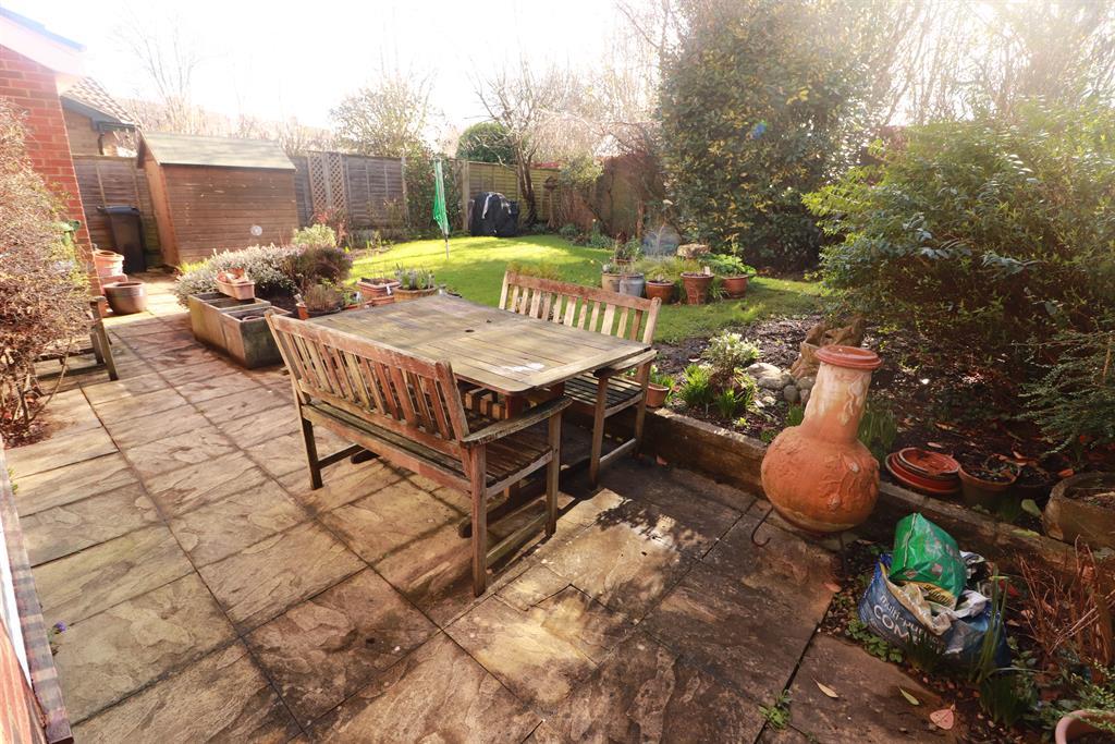 Hudson Close, Yate, Bristol, BS37 4NP 4 bed detached house £450,000