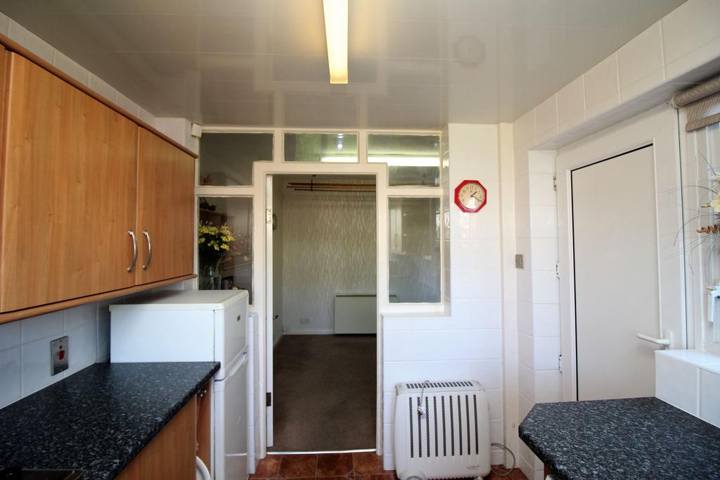Oxford Road, Fleetwood, Lancashire... 3 bed terraced house £90,000