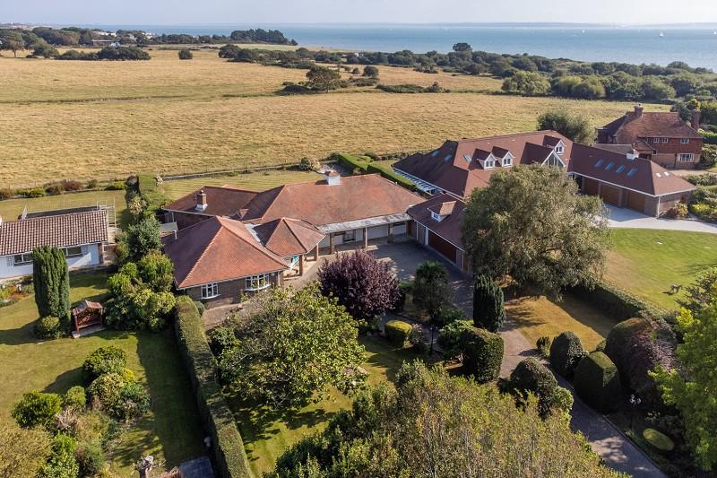Cowes Lane, Warsash, Southampton, Hampshire. SO31 9HD 5 bed detached