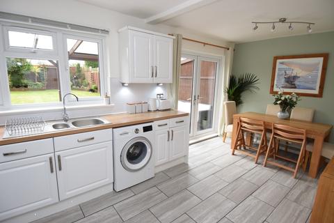 12 Coniston Close, Boscombe Down, Salisbury, SP4 7QJ