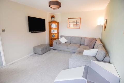 12 Coniston Close, Boscombe Down, Salisbury, SP4 7QJ