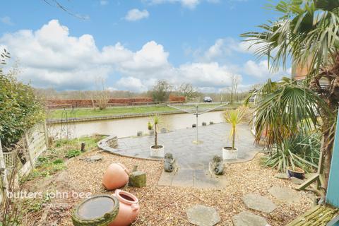11 Carlyle Close, Rode Heath, Stoke-on-trent, ST7 3UA