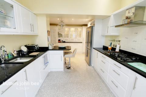 11 Carlyle Close, Rode Heath, Stoke-on-trent, ST7 3UA