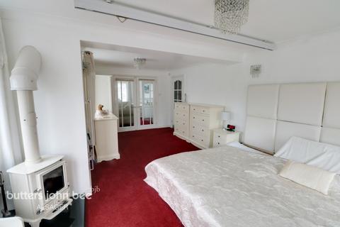 11 Carlyle Close, Rode Heath, Stoke-on-trent, ST7 3UA